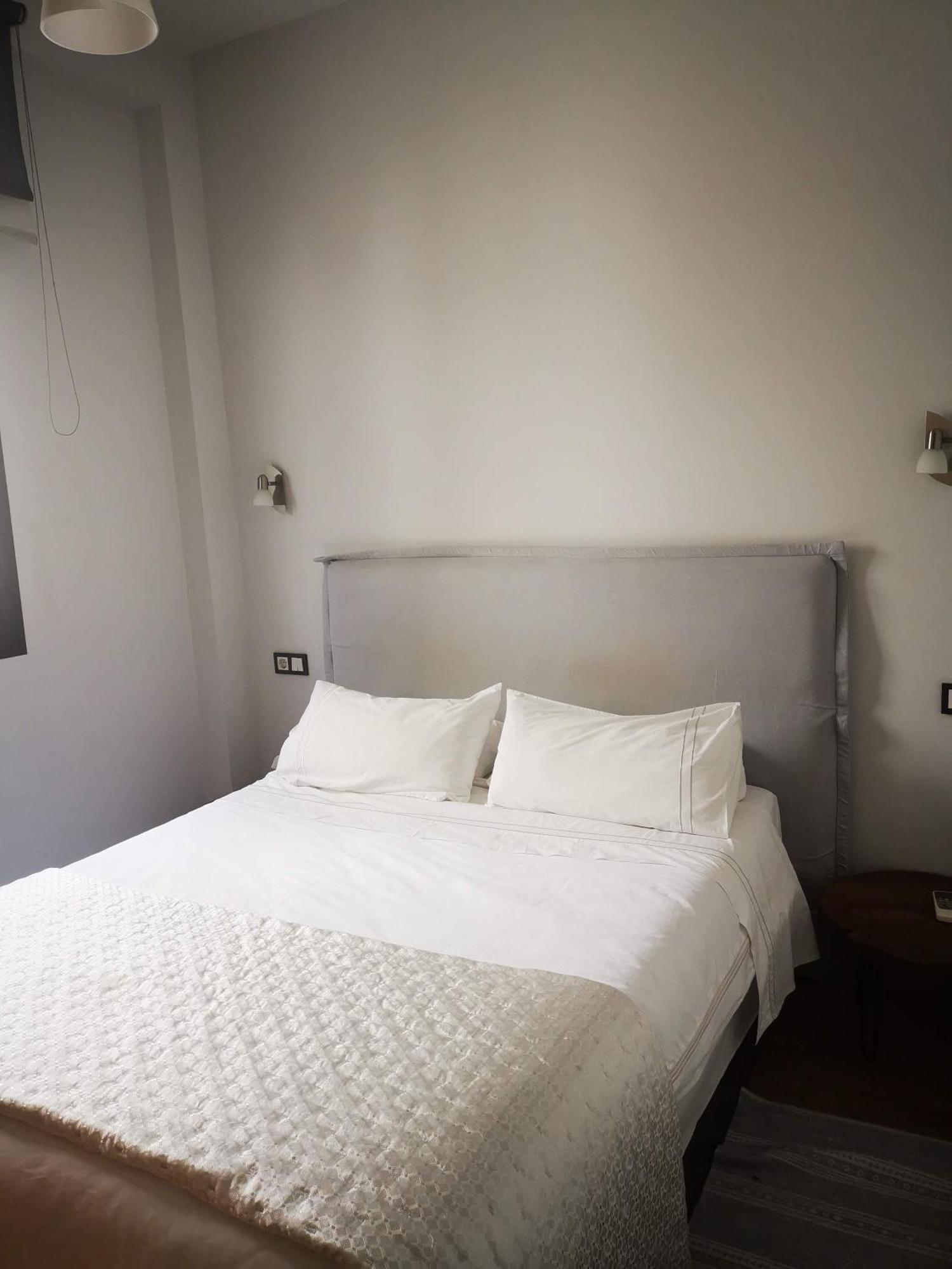 Apartamento Cervantes Малага Екстериор снимка